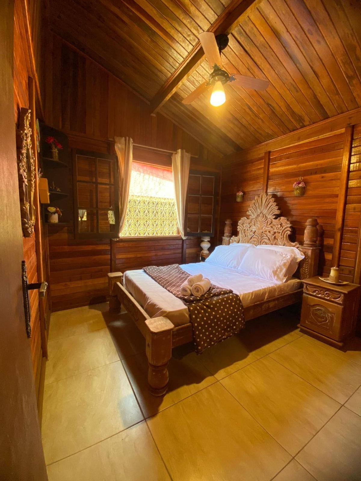 Cabana Com Jacuzzi Em Гуарарема Екстер'єр фото